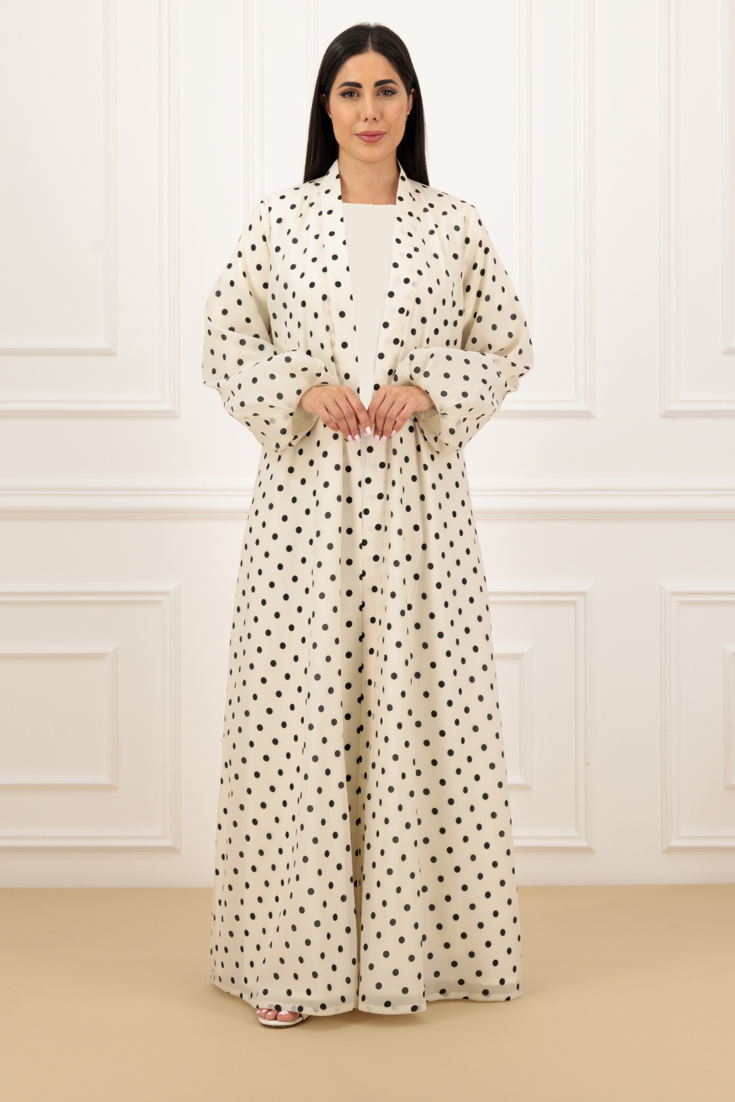 Puff sleeves polka abaya