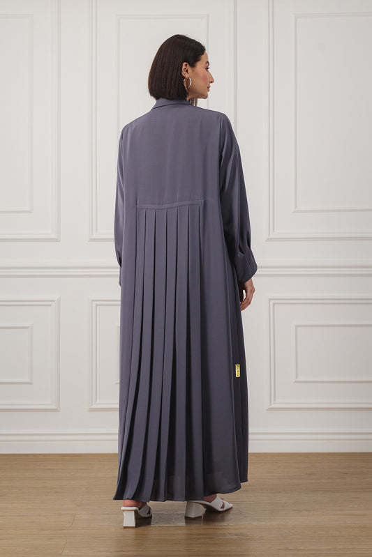 Coat-style Abaya with pleats on the back