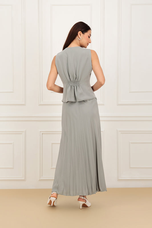 Back elastic vest and pleated skirt (SET)