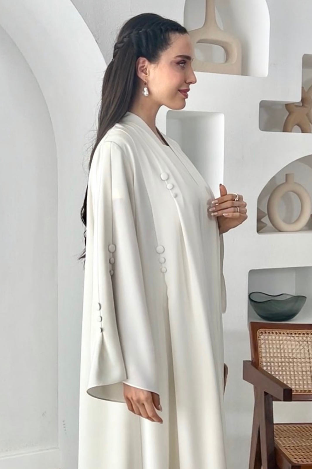 Abaya With Single Pleats Detail