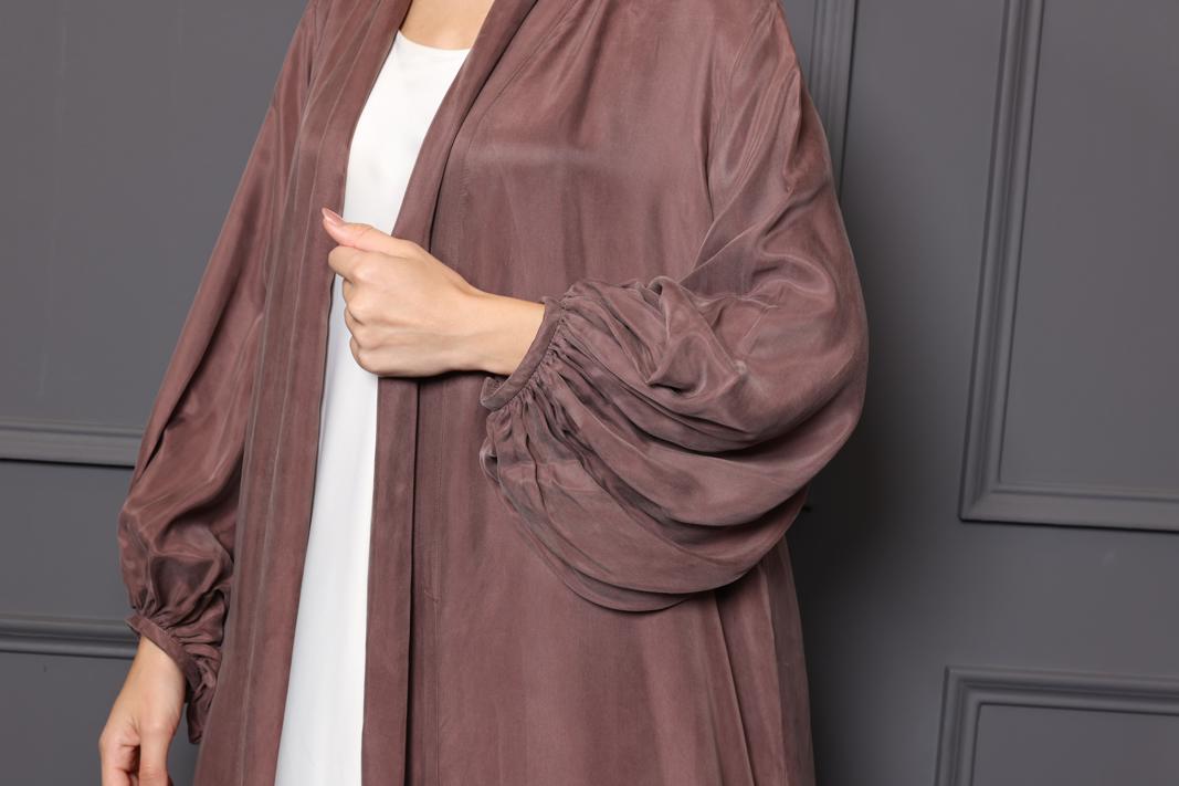Abaya with roll collar