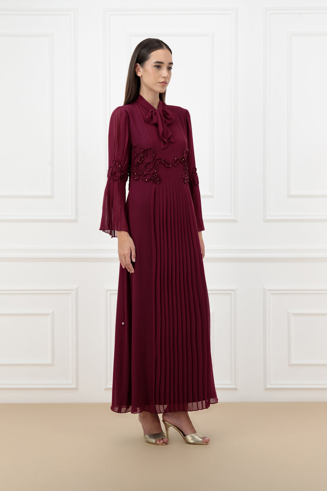 Bow detail, pleated embossed rope dress