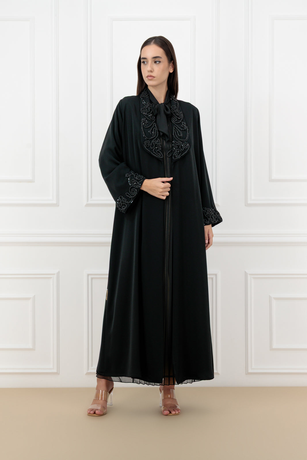 Embossed Rope Collared Abaya