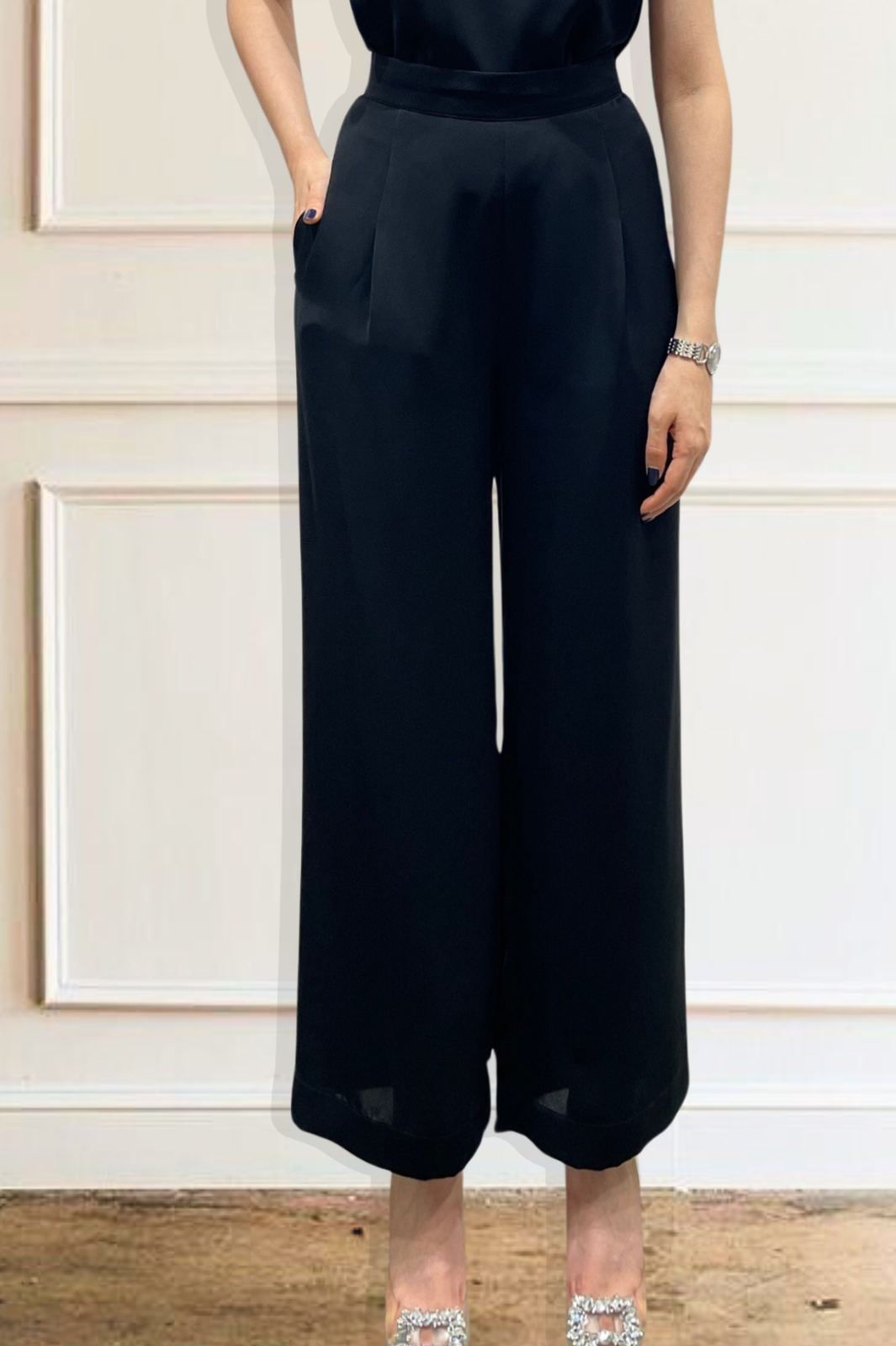 Wide-Leg fit fluid crepe trouser