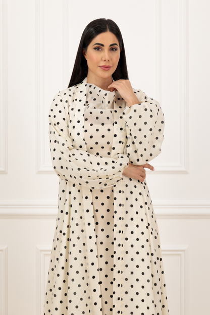 Puff sleeves polka abaya