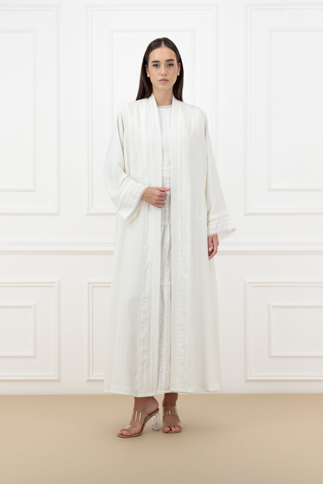 Lace panel Classic cut abaya