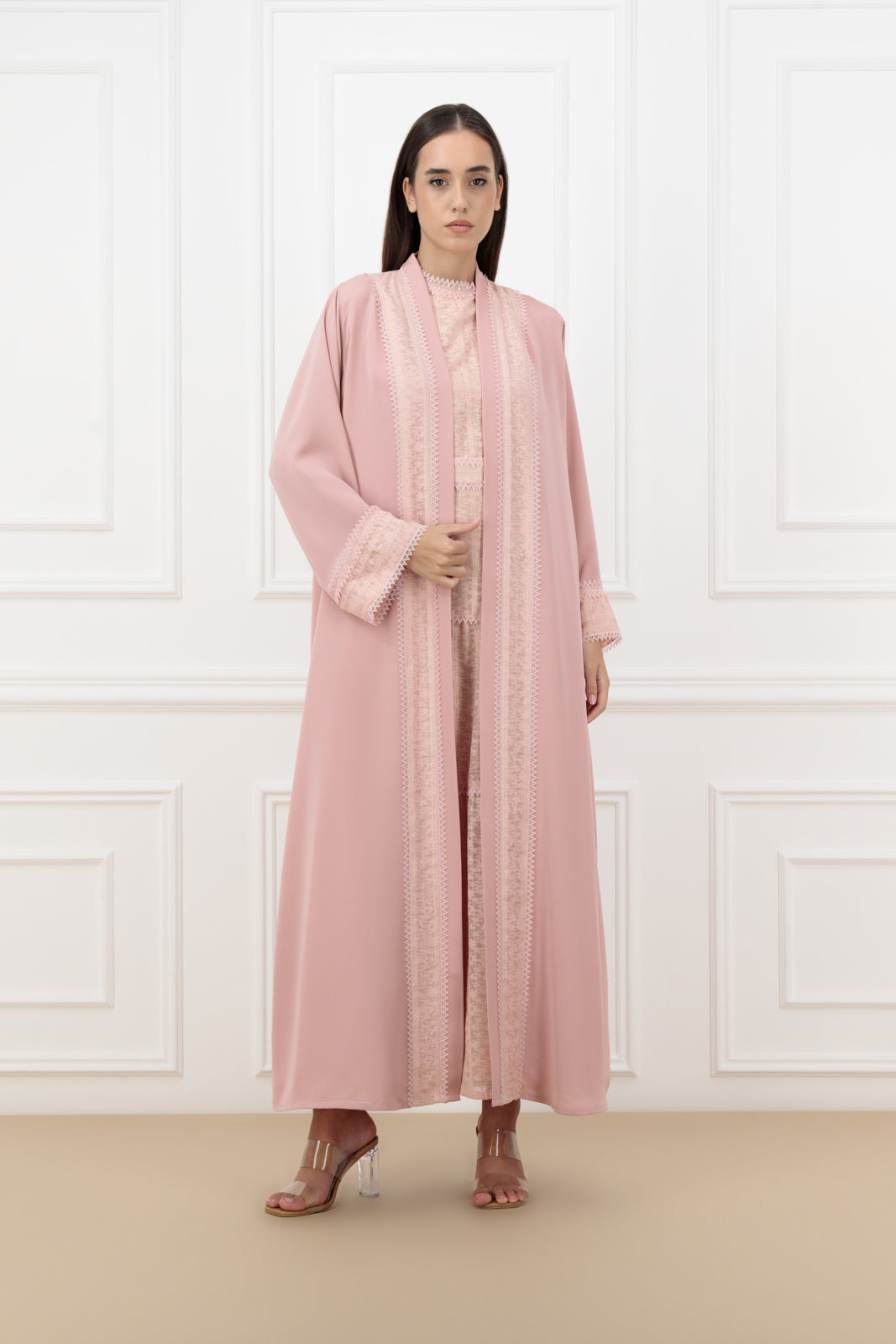 Lace panel Classic cut abaya