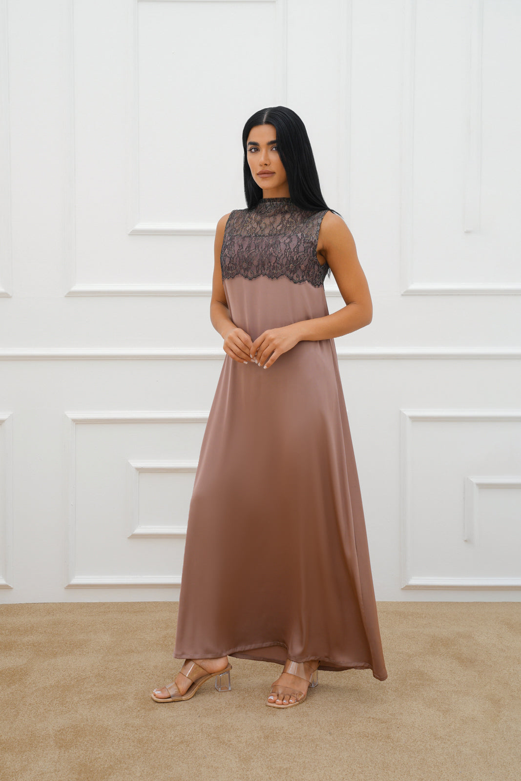 Lace sleveeless silk dress
