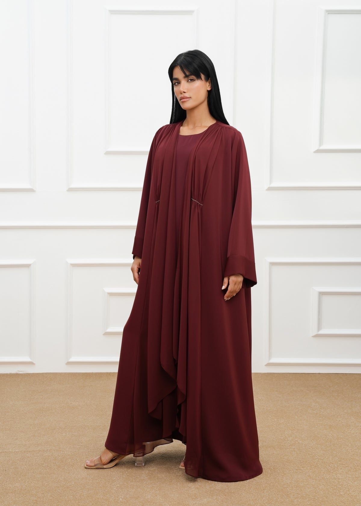 Dela abaya with embroidered details