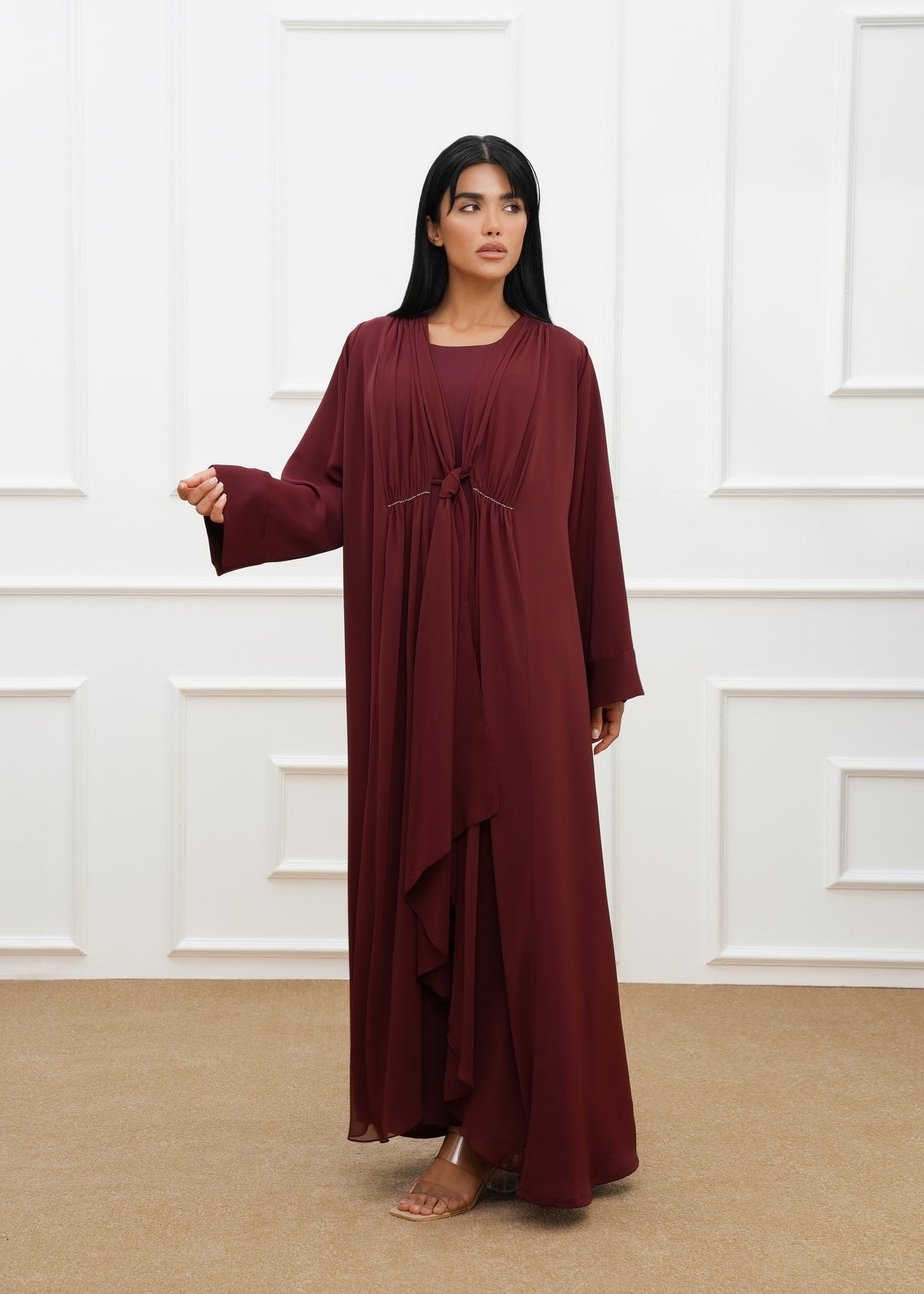 Dela abaya with embroidered details