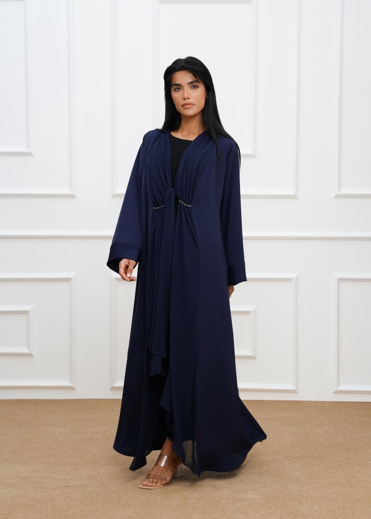 Dela abaya with embroidered details