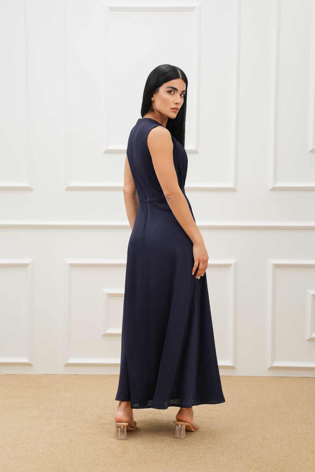 Gathered detail sleeveless dress