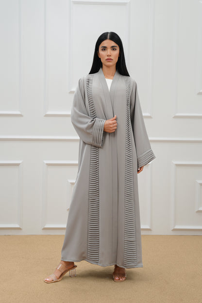Pleated panel abaya