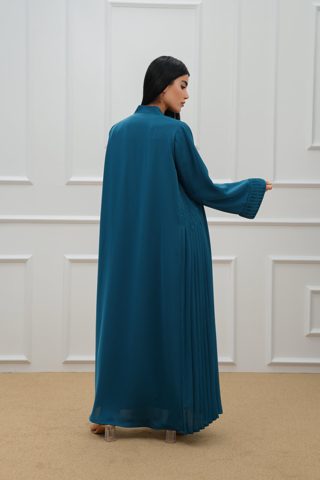 Side embroidered pleated abaya