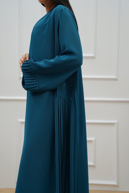 Side embroidered pleated abaya