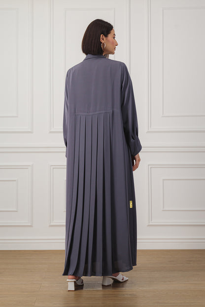 Coat-style Abaya with pleats on the back