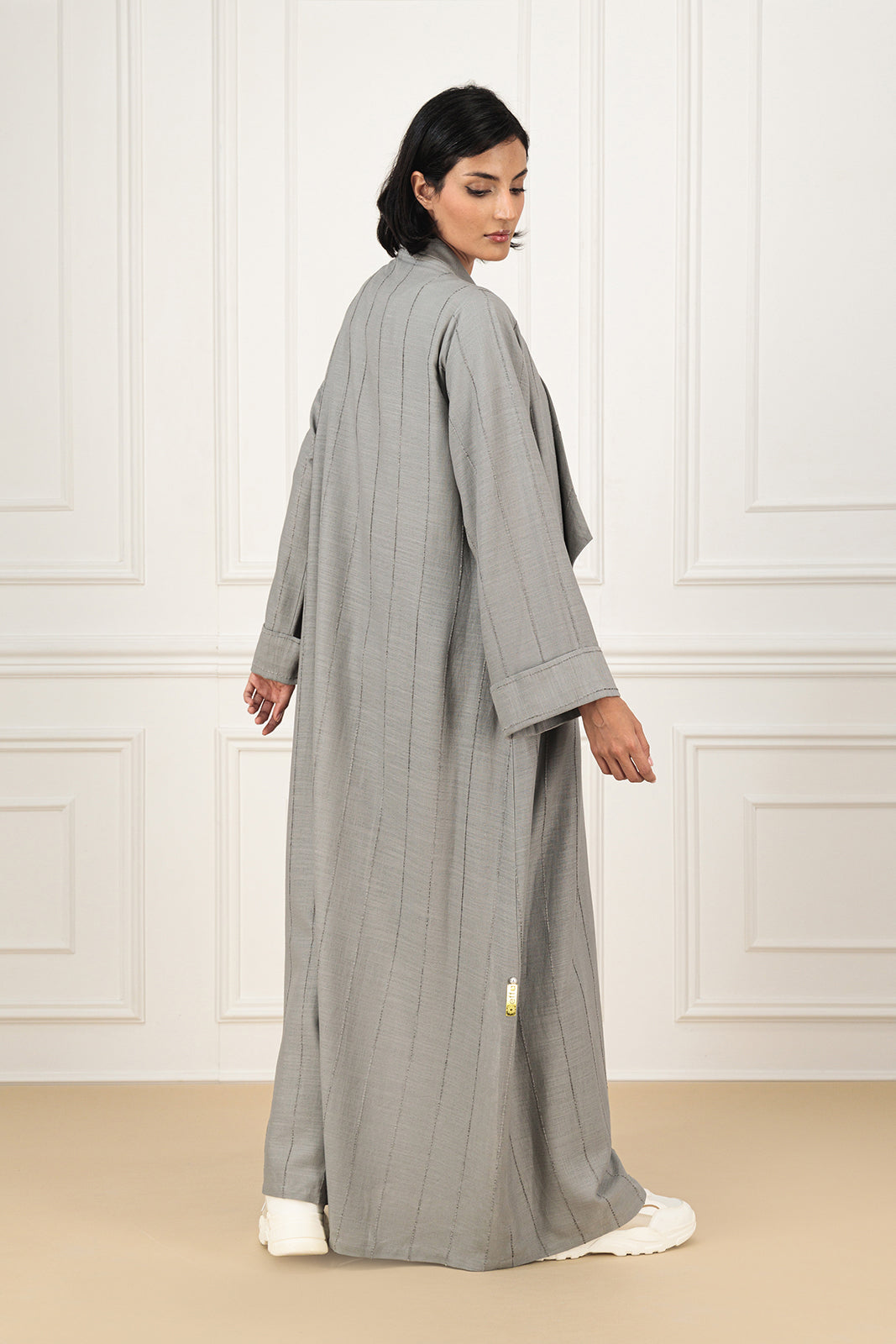 Striped linen abaya with collar