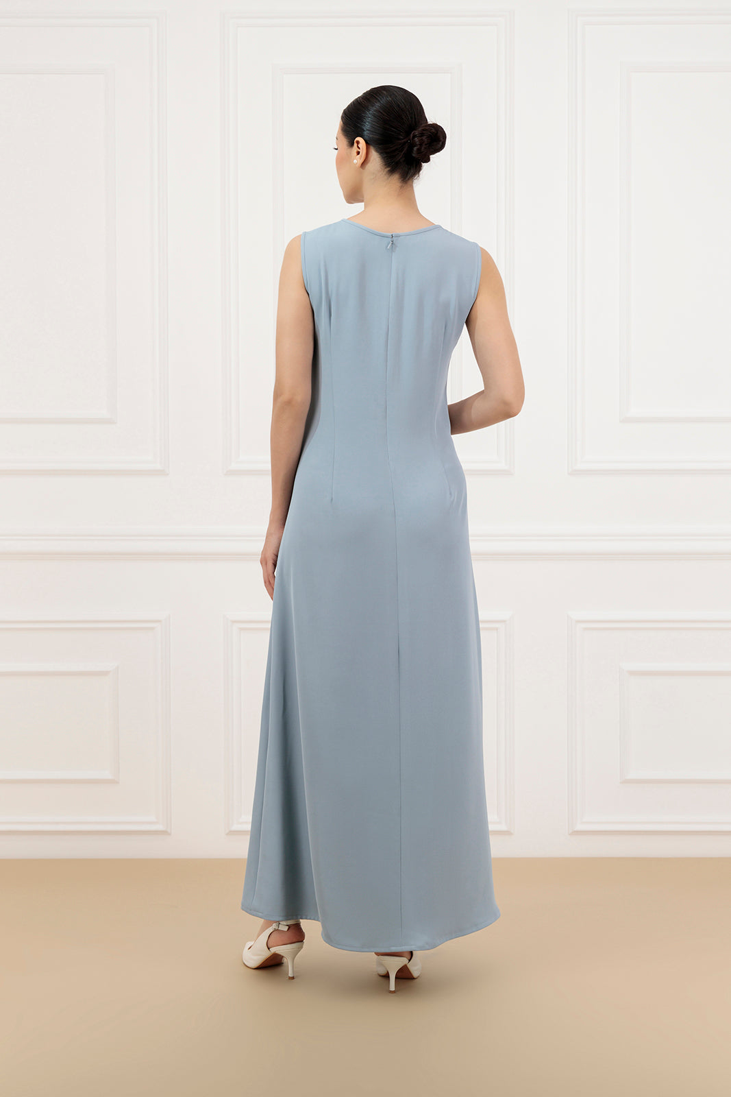 Covered buttons Abaya with timeless ruffle dress with cap sleeves (SET)