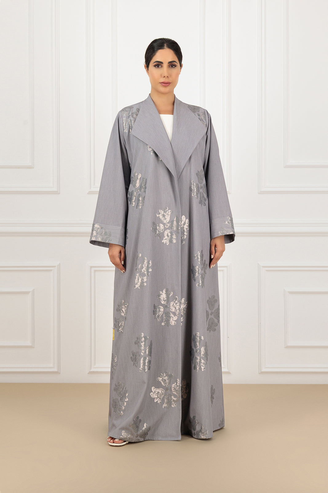 Desert Rose Embossed Collared Cotton Abaya