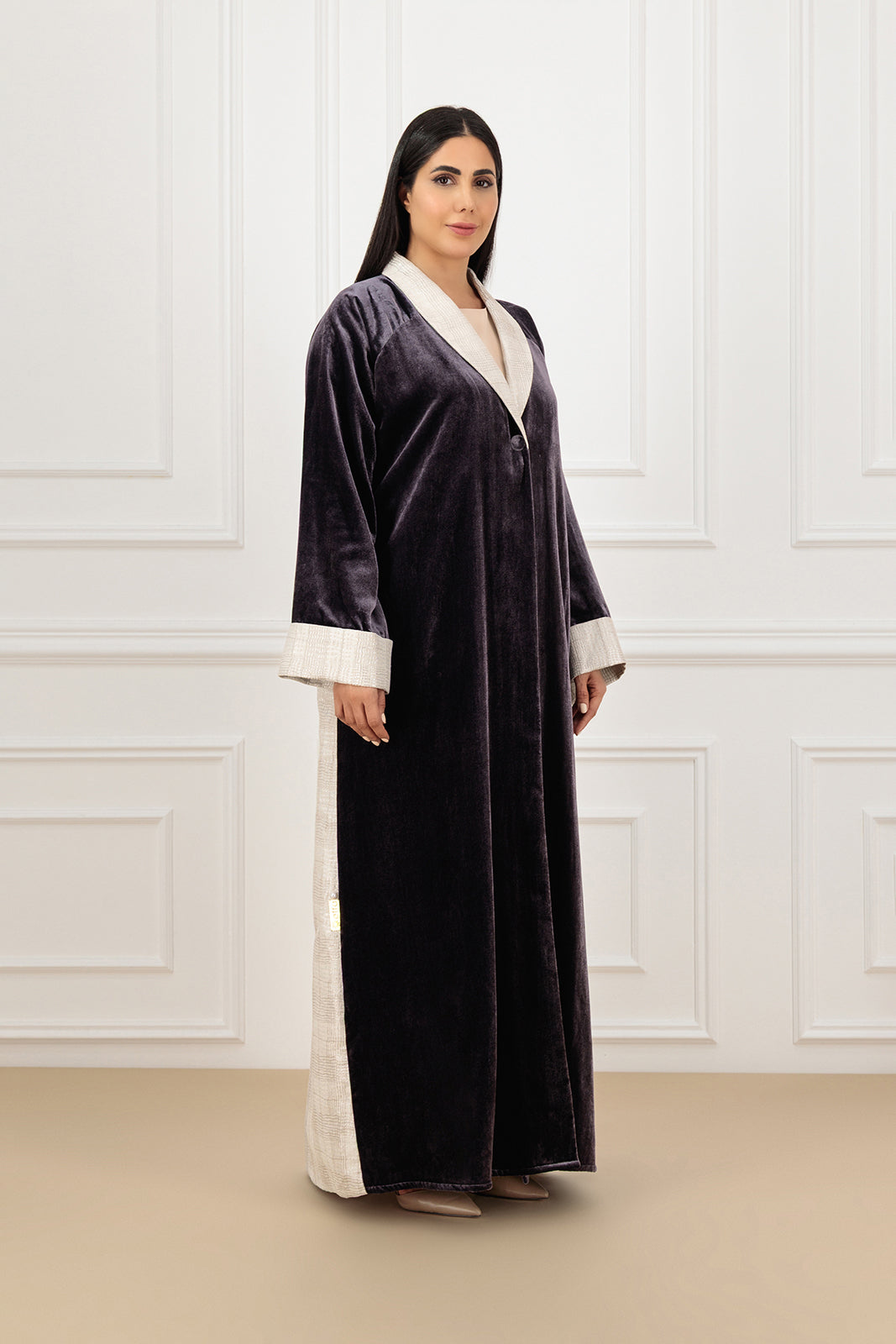 Two-Tone Velvet & Jacquard Collared Abaya