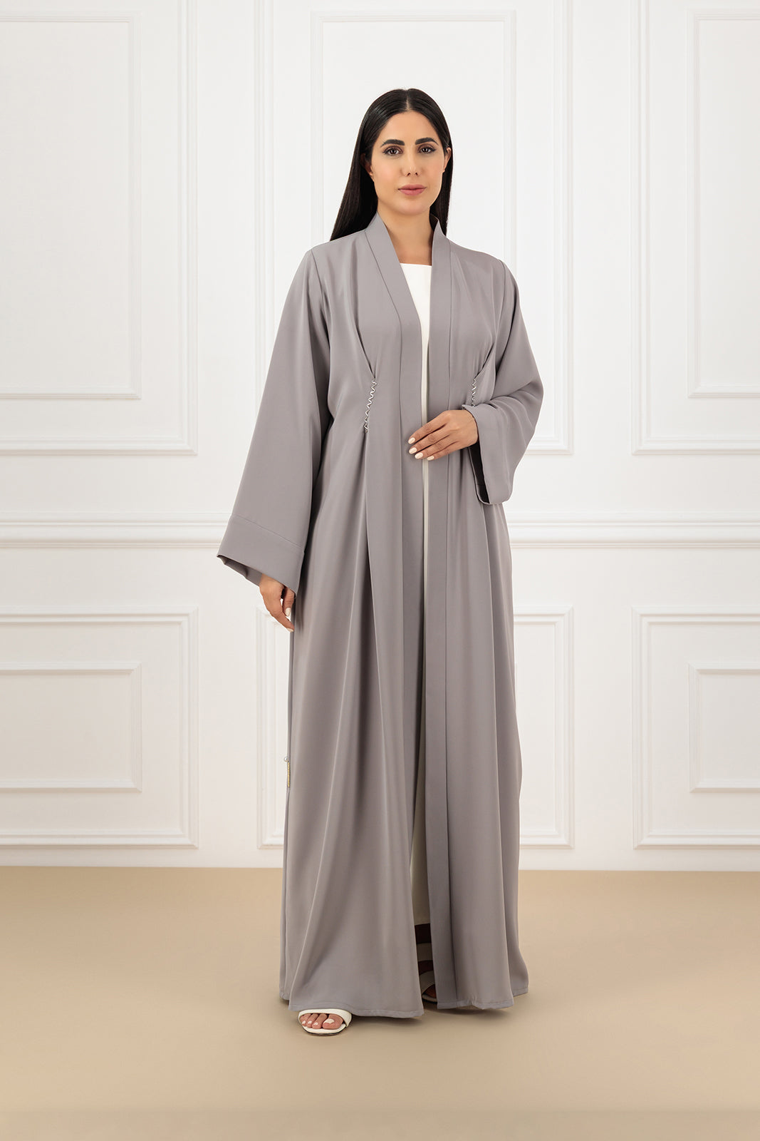 Embossed Pleated Abaya