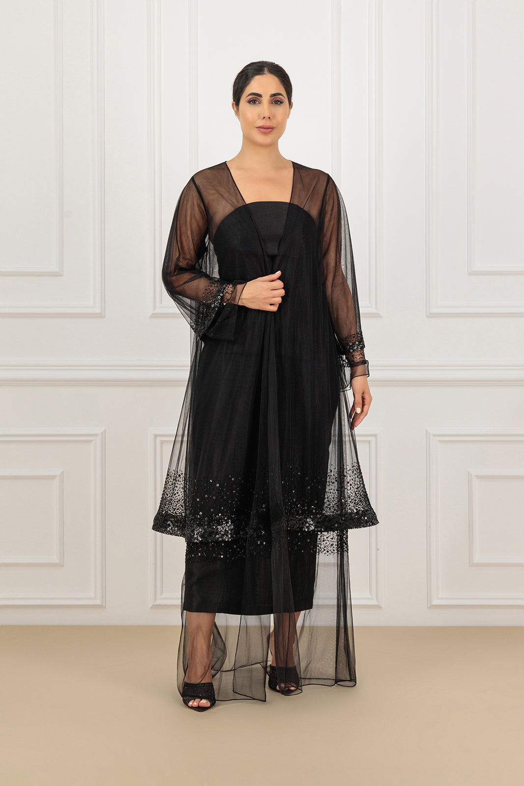Embroidered double layers abaya