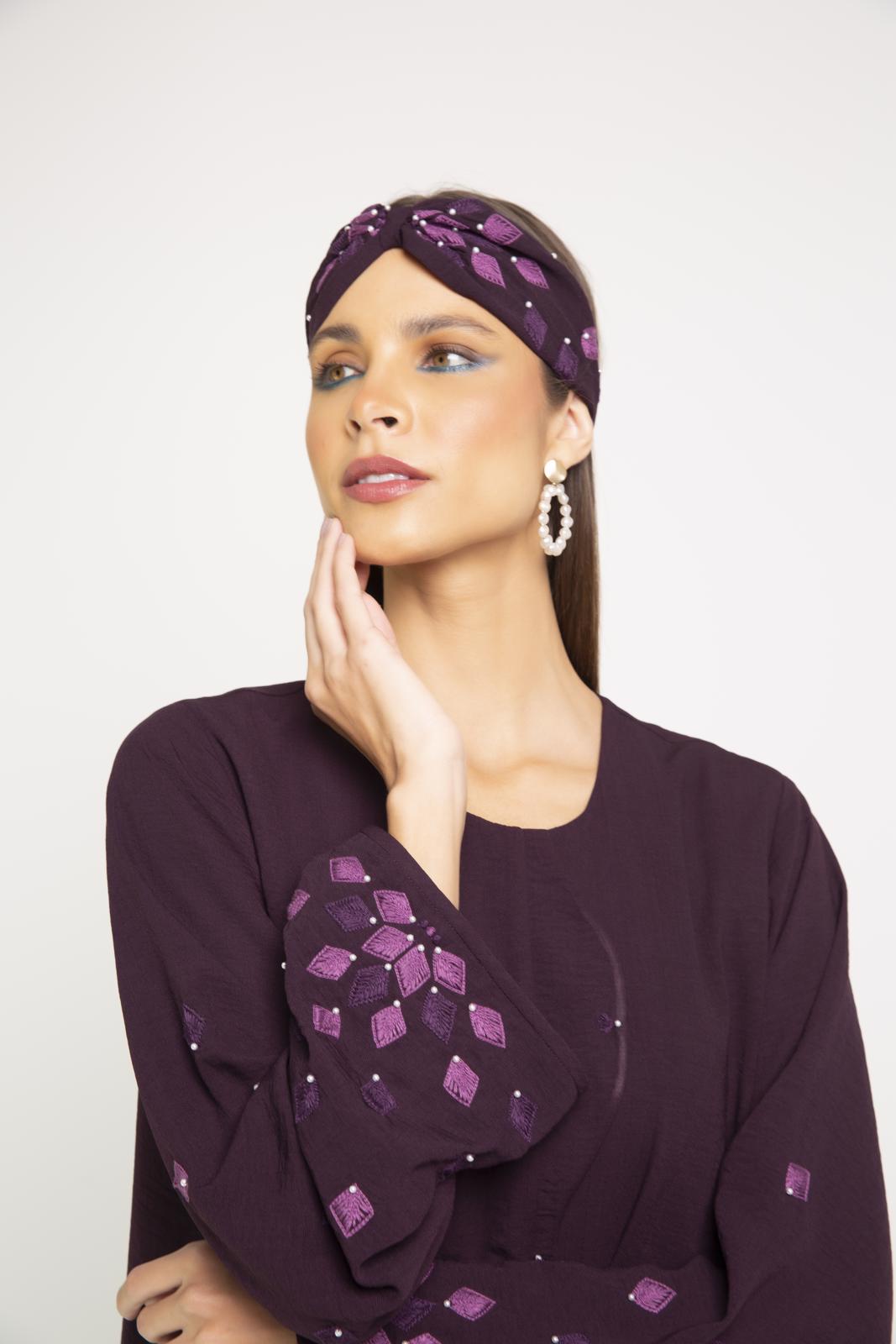 Linen abaya with weave shape front overlap