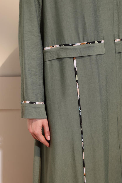 Abaya with Floral piping details