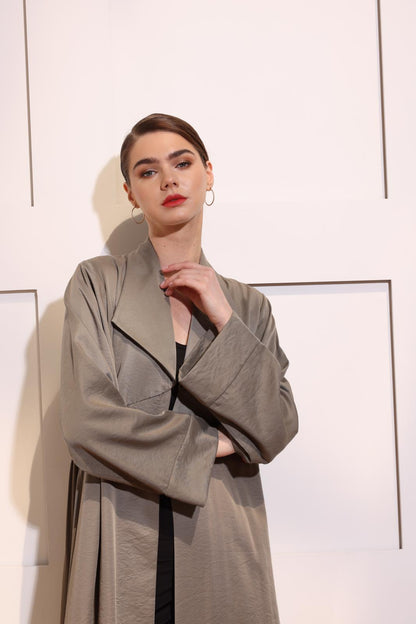 Abaya With Gathering Detail On The Back