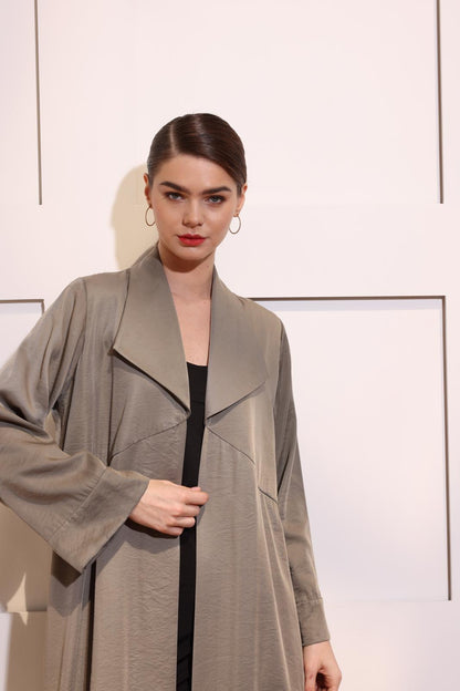 Abaya With Gathering Detail On The Back