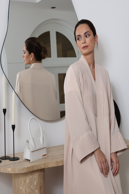 Single pleated on the front and sleeves Abaya
