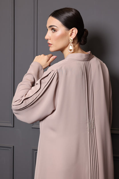 Pleat detailed abaya
