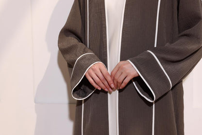 Abaya With Contrast Piping